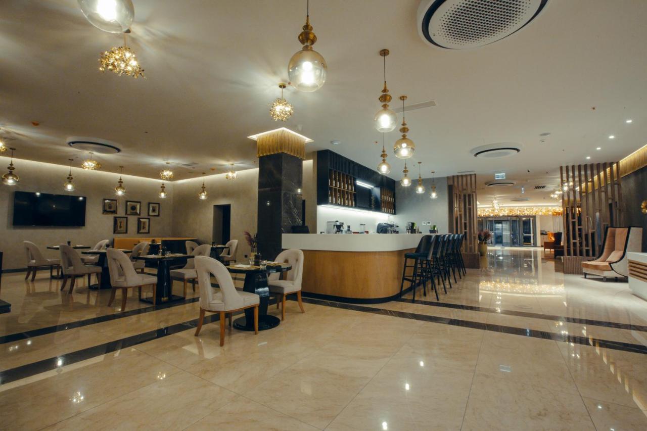 Marjan Plaza Hotel Тбилиси Экстерьер фото